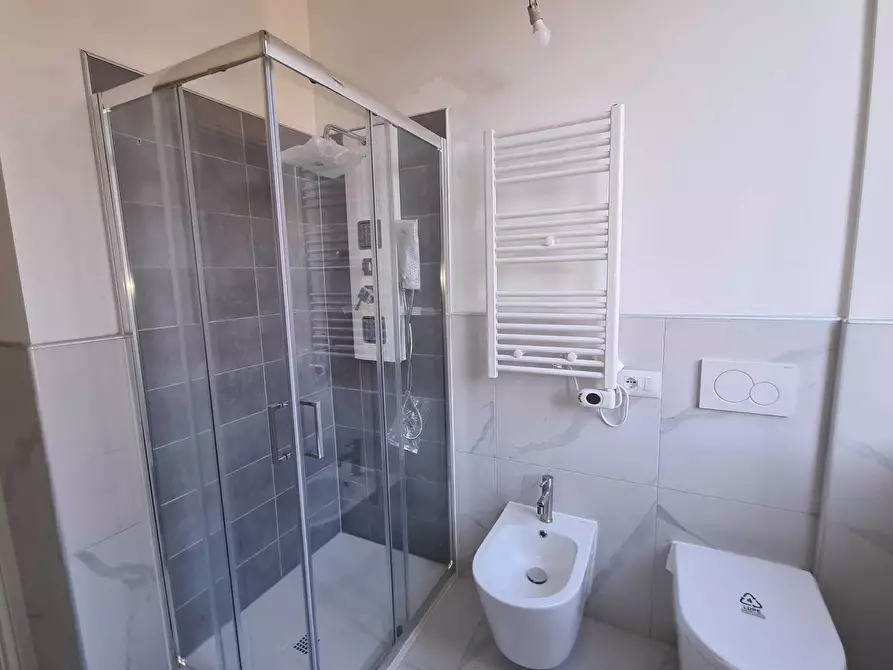 Immagine 25 di Trilocale in vendita  in Viale Hanbury a Alassio