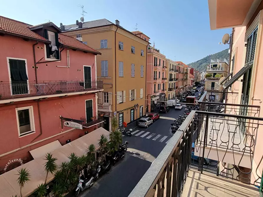 Immagine 14 di Appartamento in vendita  in Corso Dante Alighieri a Alassio