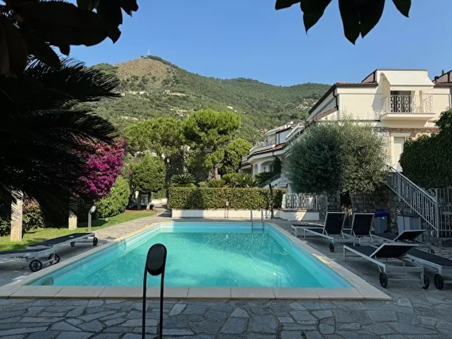 Immagine 75 di Villa in vendita  in Via Adelasia 139 a Alassio