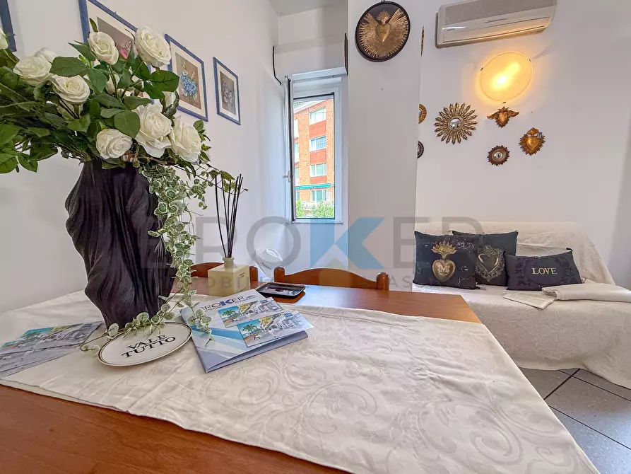 Immagine 9 di Bilocale in vendita  in Via Leonardo da Vinci 254 a Alassio