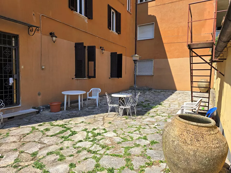 Immagine 16 di Pentalocale in affitto  in Via Cialdini 30 a Perugia