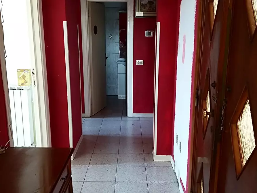 Immagine 3 di Trilocale in vendita  in Piazza Balilla 11 a Castiglione Del Lago