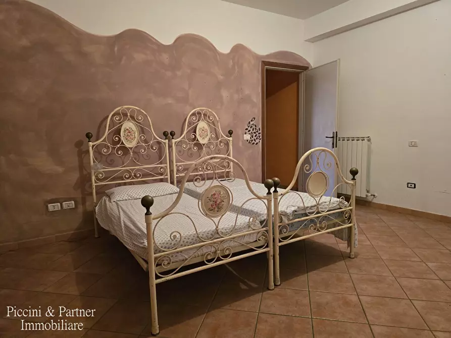 Immagine 11 di Rustico / casale in vendita  in Frazione Paradiso a Assisi