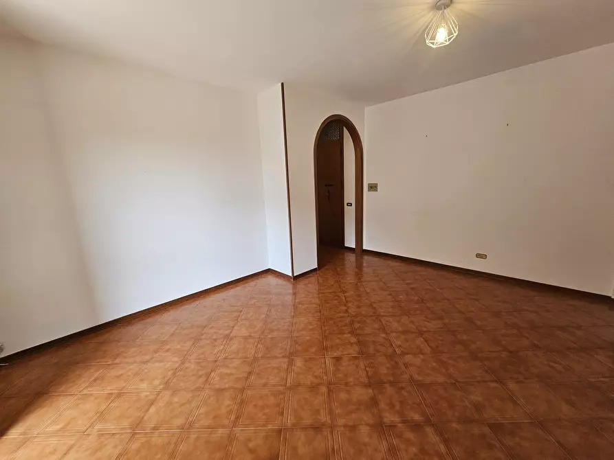 Immagine 4 di Quadrilocale in vendita  in Via Piero Gobetti 83 a Chiusi