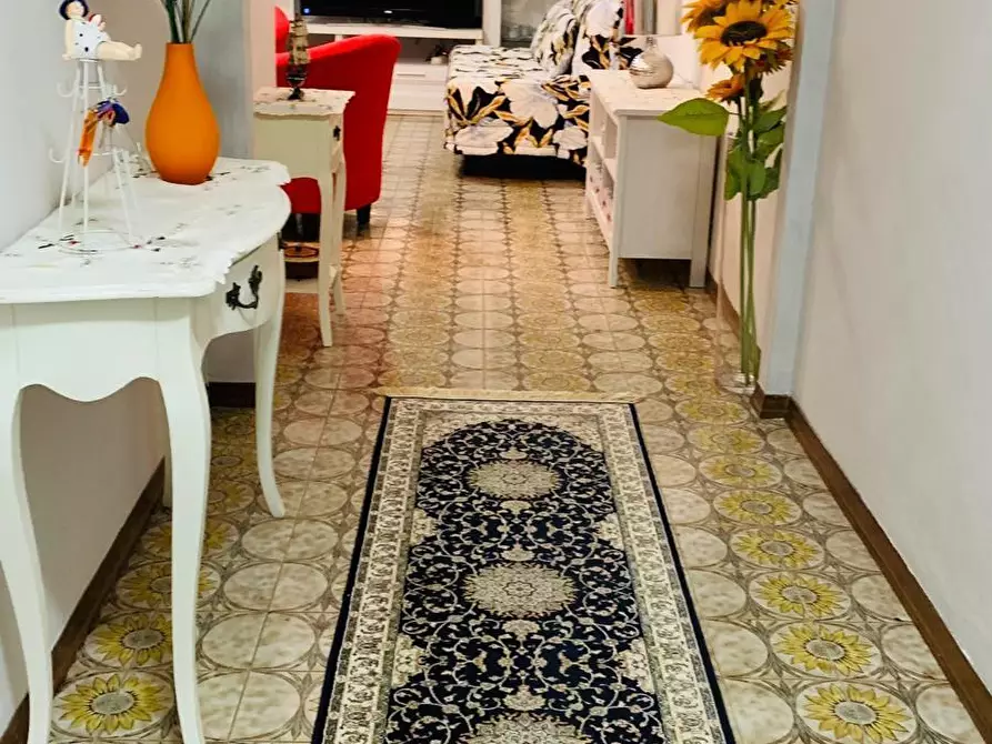 Immagine 7 di Quadrilocale in vendita  in Via Montecatini a Massa