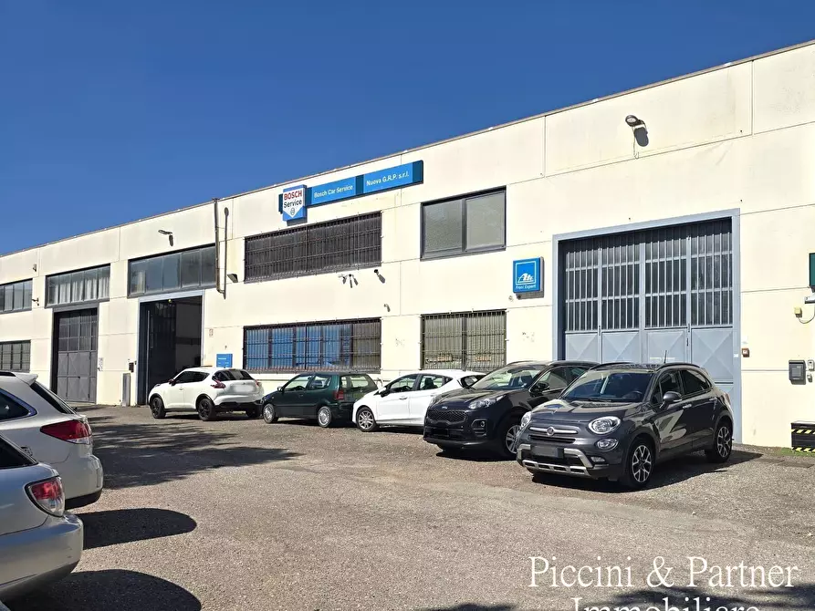Immagine 1 di Attività artigianale in vendita  in Strada Lacugnano Giardino 3M a Perugia