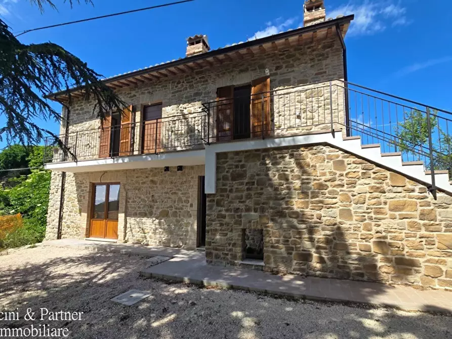 Immagine 67 di Rustico / casale in vendita  a Assisi