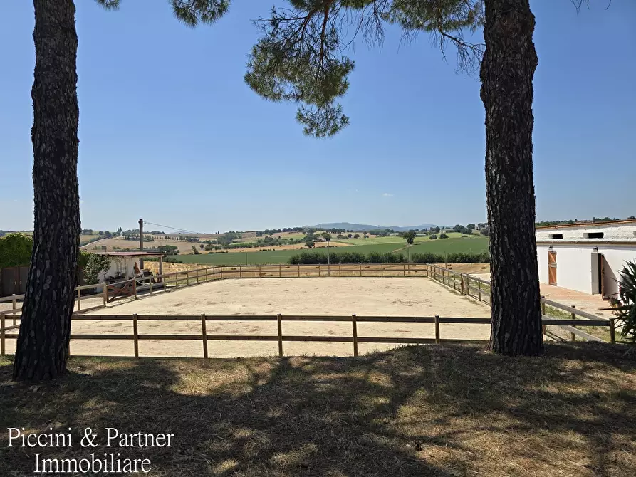 Immagine 73 di Rustico / casale in vendita  in Strada Settevalli 1157 a Perugia