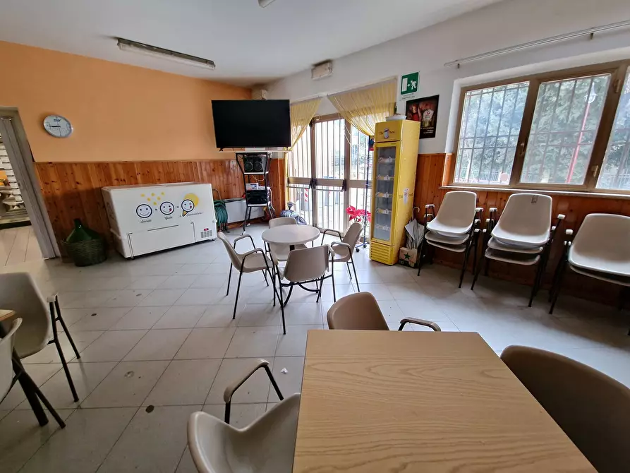 Immagine 13 di Bar / Ristorante in vendita  in Via Nazionale 37 a Castiglione Del Lago