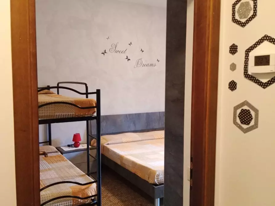 Immagine 31 di Quadrilocale in vendita  in Via Magliano 15 a Massa