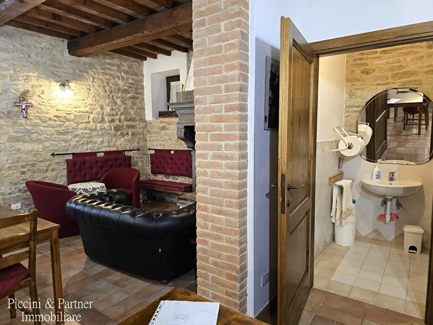 Immagine 14 di Agriturismo in vendita  in S.B.Vecchio a Gubbio