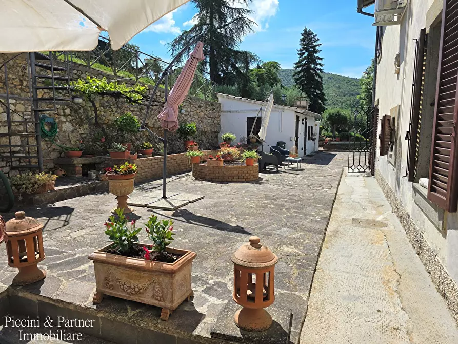 Immagine 78 di Villa in vendita  in Via Giambattista Vico 12 a Corciano