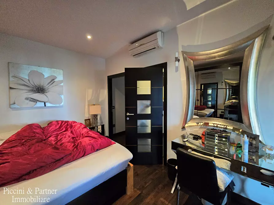 Immagine 60 di Villa in vendita  in Via Marzabotto 11 a Magione