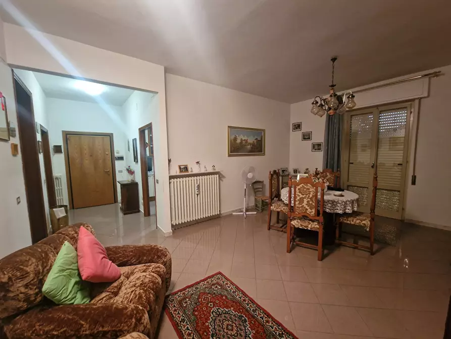 Immagine 19 di Quadrilocale in vendita  in Str. Tiberina Nord 159 a Perugia