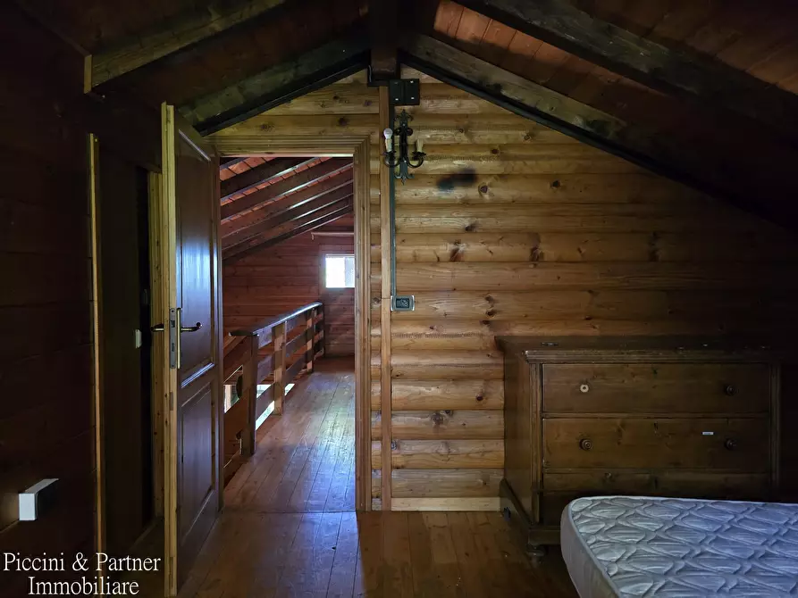 Immagine 62 di Baita in vendita  in Via dei Cespugli 10 a Passignano Sul Trasimeno