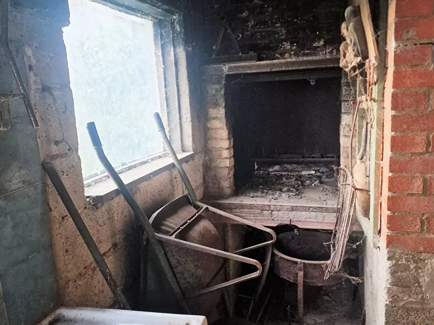 Immagine 48 di Quadrilocale in vendita  in Str. Tiberina Nord 159 a Perugia