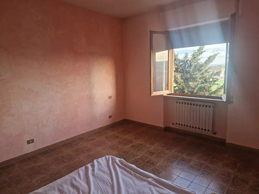 Immagine 27 di Pentalocale in vendita  in Via Console Flaminio a Tuoro Sul Trasimeno