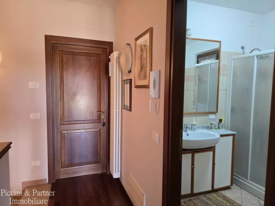 Immagine 40 di Casa bifamiliare in vendita  in Via Panicarola 17 a Castiglione Del Lago