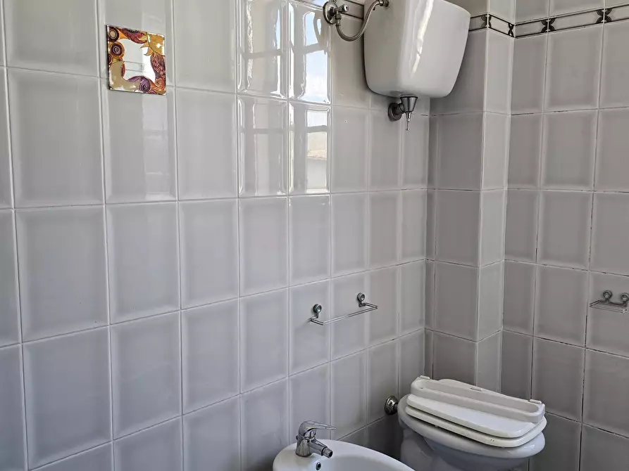 Immagine 33 di Quadrilocale in vendita  in Via Bastiola 95 a Bastia Umbra