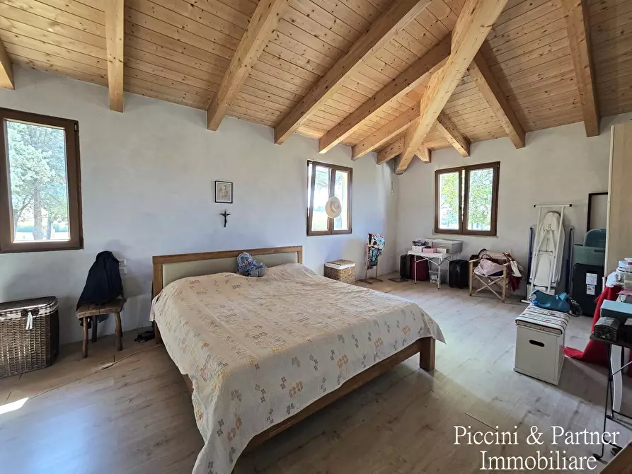 Immagine 31 di Rustico / casale in vendita  in Strada Settevalli 1157 a Perugia