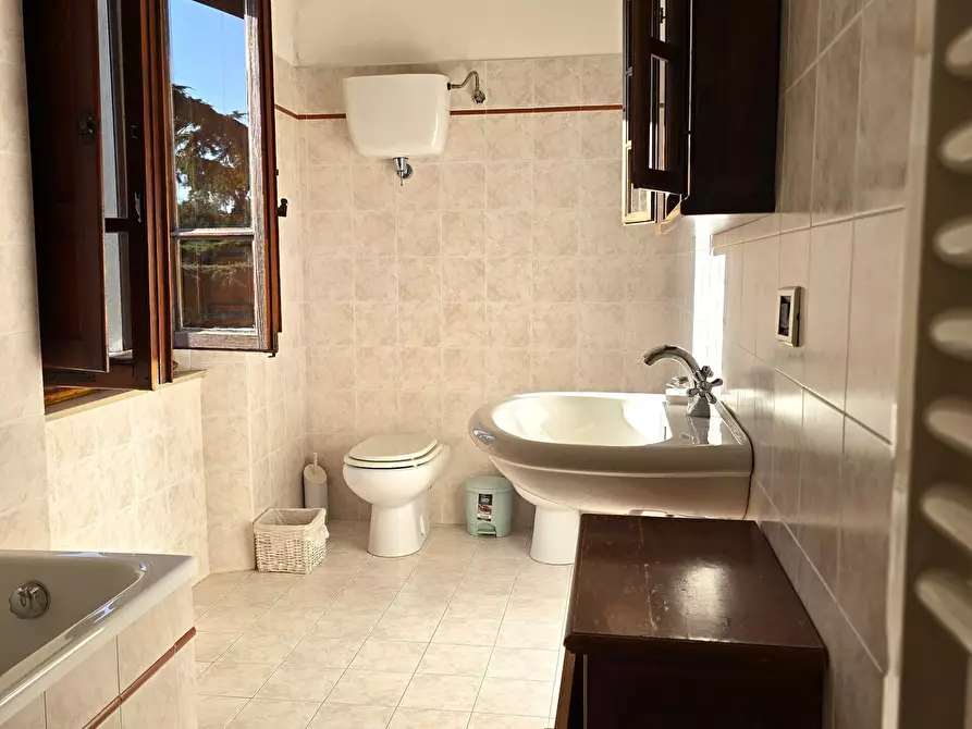 Immagine 76 di Rustico / casale in vendita  in Località Riccio 70A a Cortona