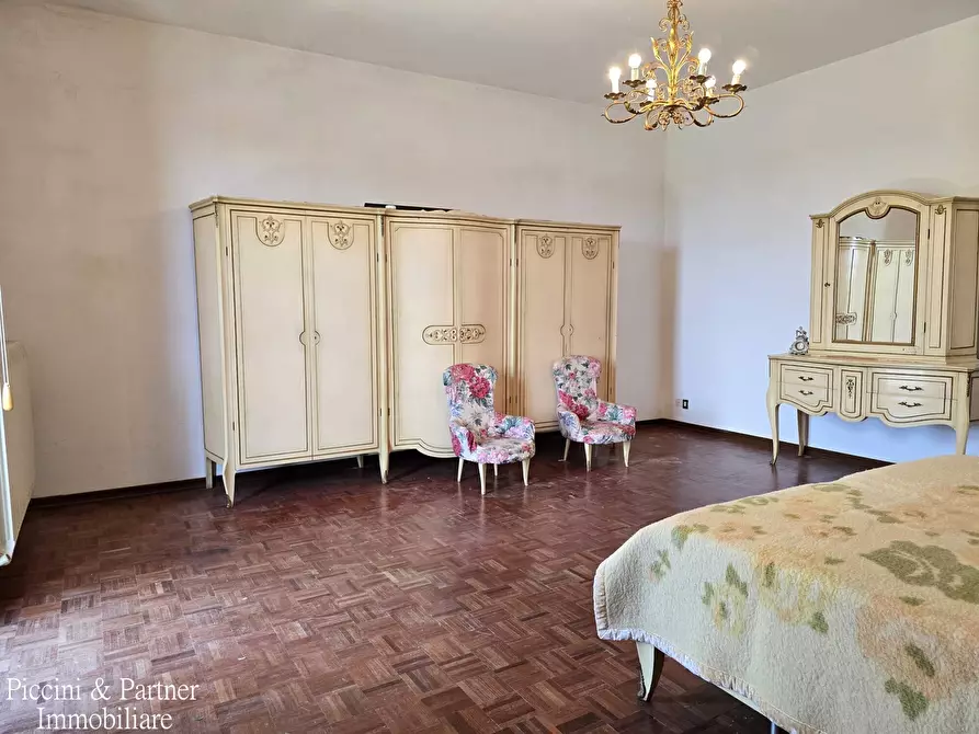 Immagine 81 di Rustico / casale in vendita  in Via Paganico 2 a Castiglione Del Lago