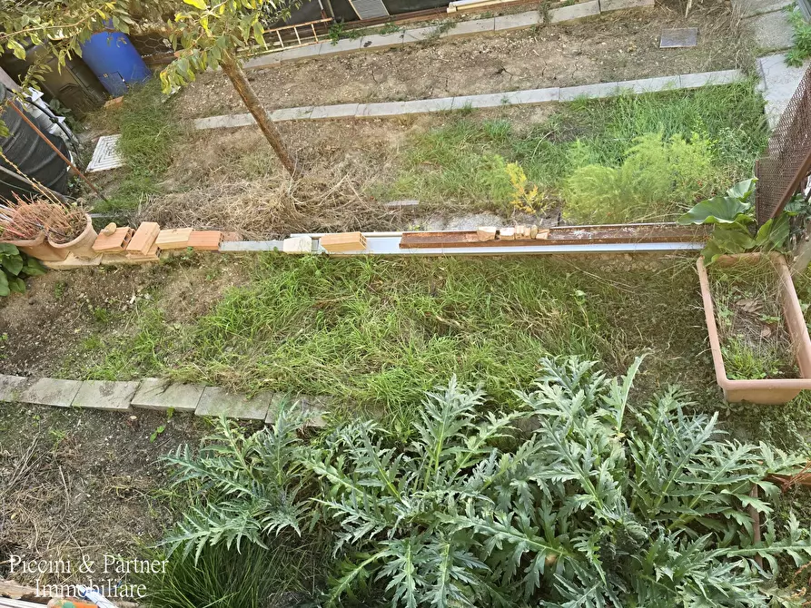 Immagine 69 di Porzione di casa in vendita  in Via dei Narcisi 39 a Perugia