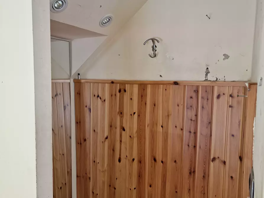 Immagine 15 di Locale commerciale in vendita  in Via del Popolo 2 a Città Di Castello