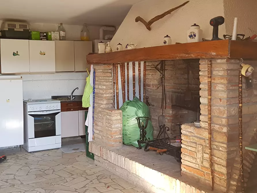 Immagine 28 di Porzione di casa in vendita  in Via Etruria a Castiglione Del Lago