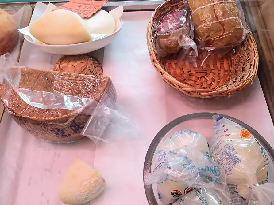 Immagine 11 di Attività commerciale in vendita  in Strada per Chianciano 3 a Montepulciano