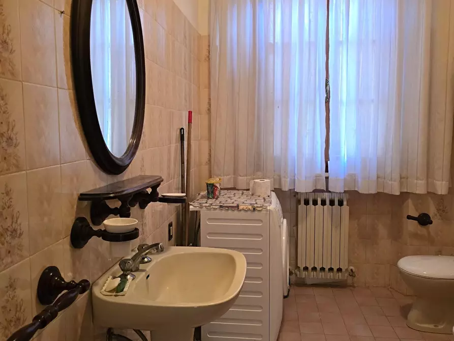 Immagine 66 di Rustico / casale in vendita  in Via Paganico 2 a Castiglione Del Lago