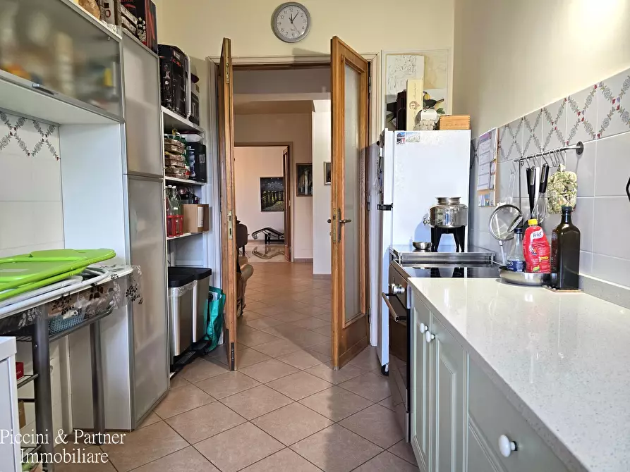 Immagine 27 di Pentalocale in vendita  in Via Frà Bevignate 14 a Perugia