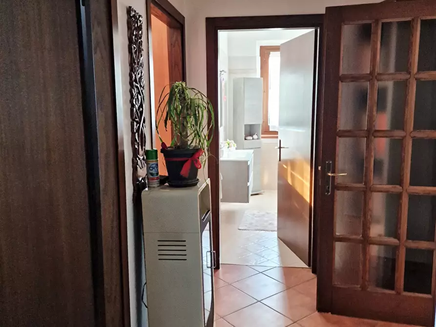 Immagine 24 di Casa bifamiliare in vendita  in Via Milano a Castiglione Del Lago