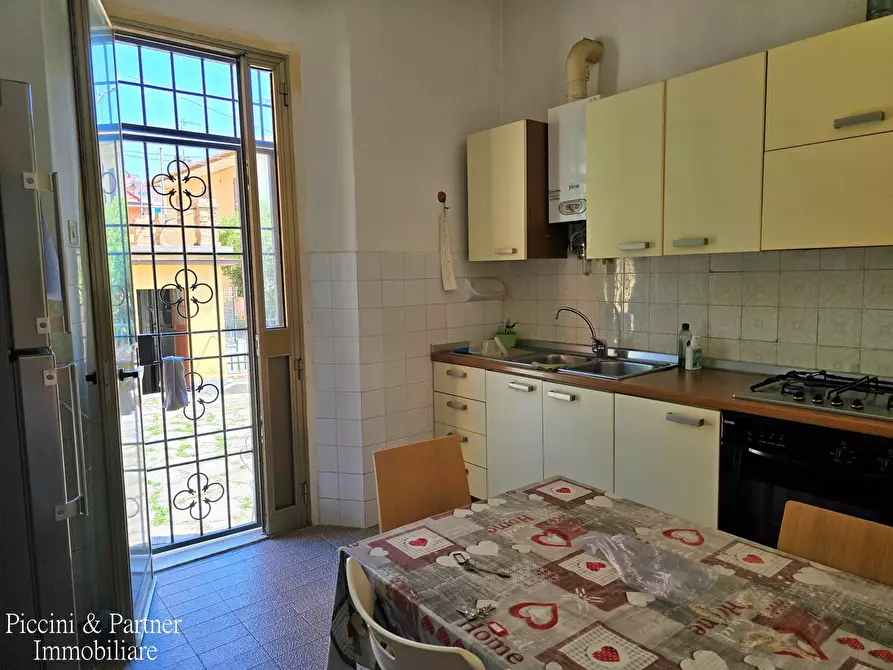 Immagine 11 di Pentalocale in affitto  in Via Cialdini 30 a Perugia