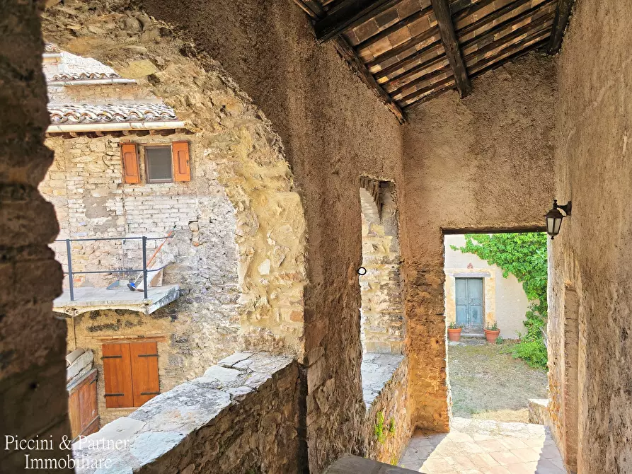 Immagine 59 di Rustico / casale in vendita  in Località Borgiano a Spoleto