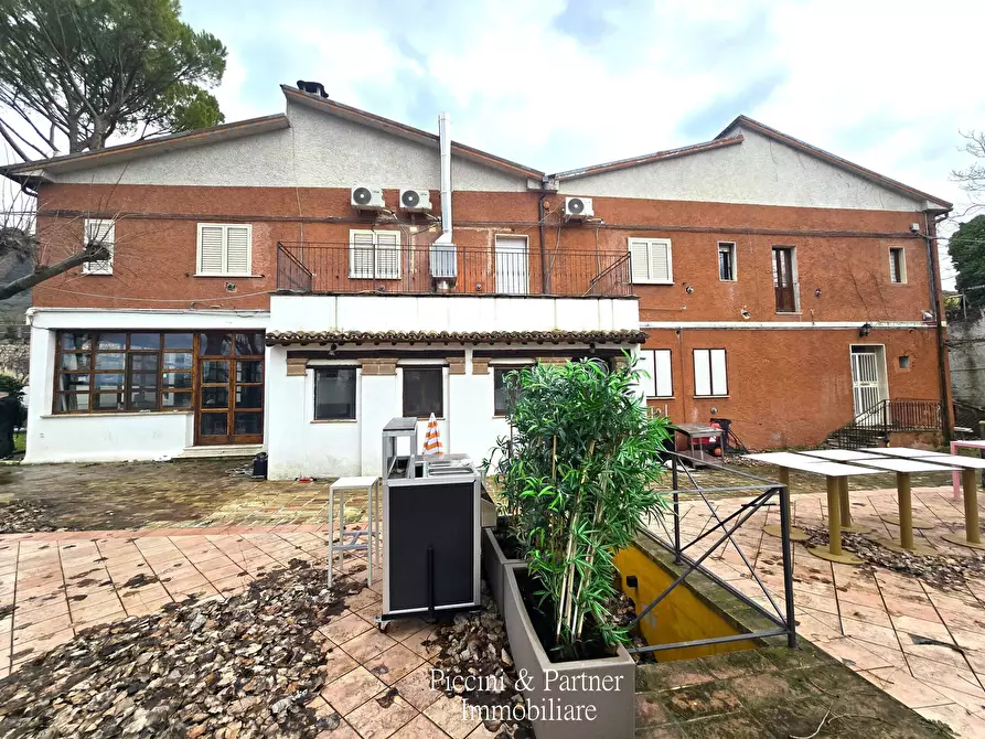 Immagine 13 di Albergo/B&B/Residence in vendita  in Via Chiesa Tonda a Trevi