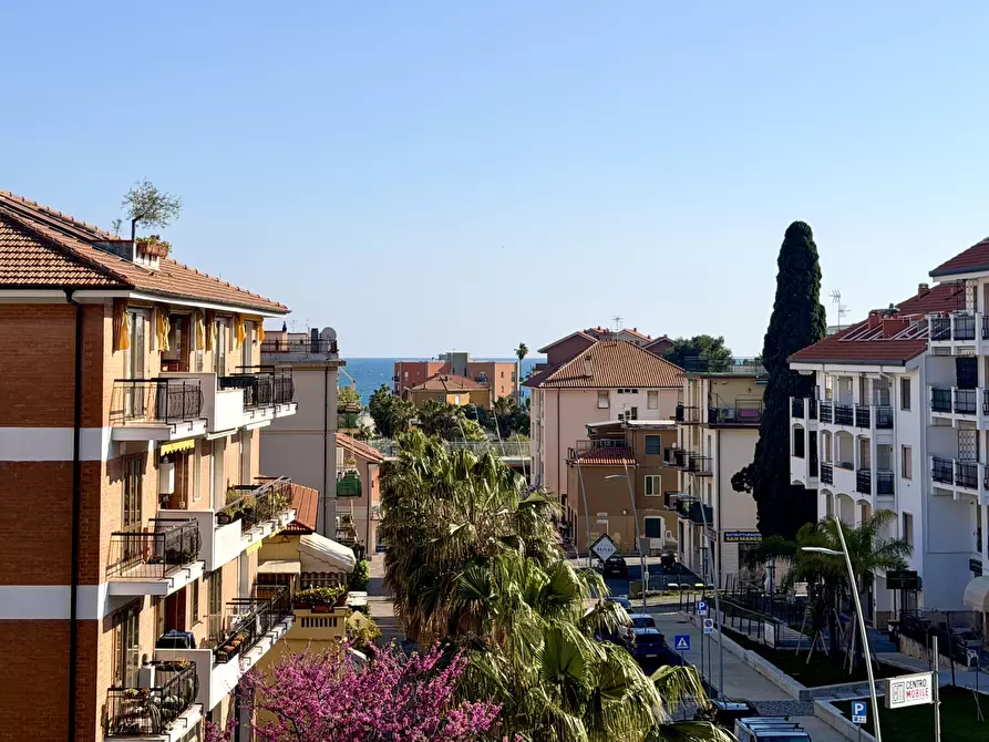 Immagine 9 di Bilocale in vendita  in Via Alessandro Manzoni a San Bartolomeo Al Mare