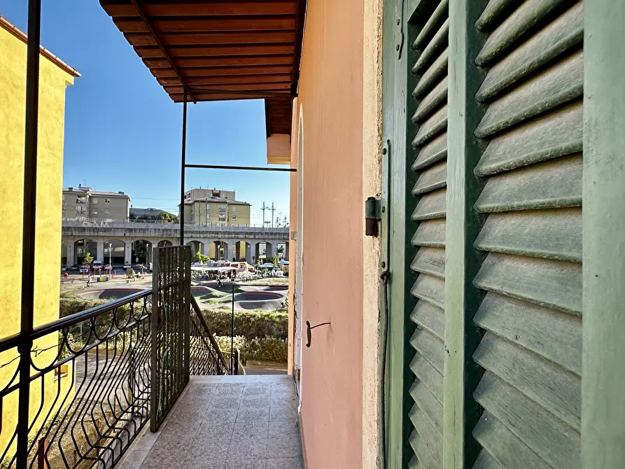 Immagine 9 di Casa bifamiliare in vendita  in via Andreoli 20 a Imperia