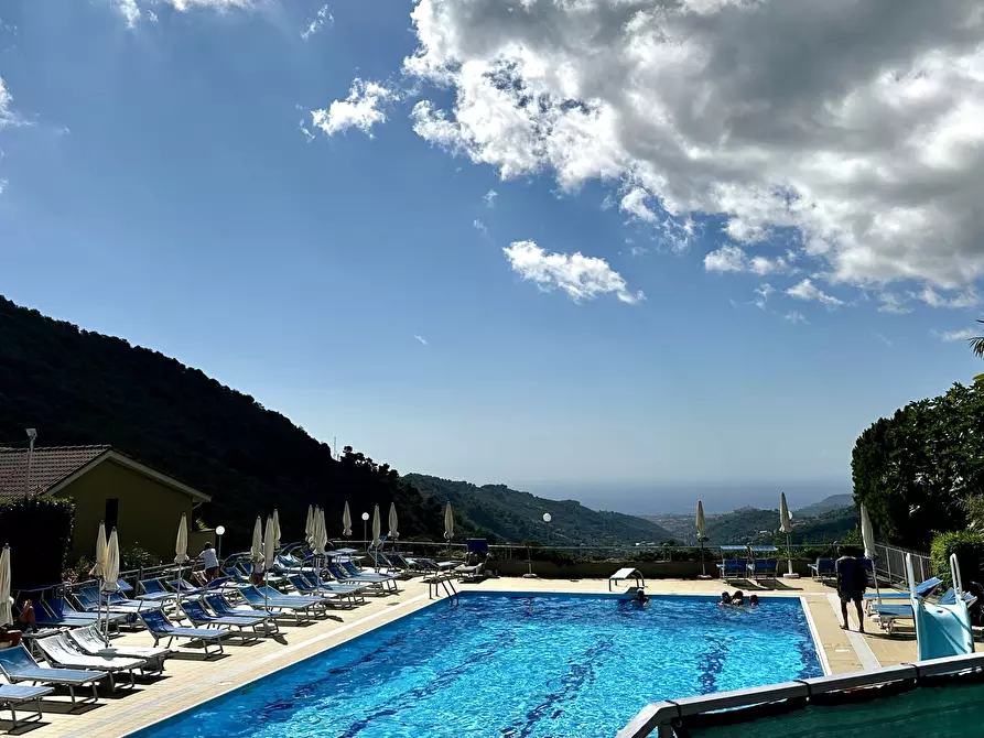 Immagine 36 di Villetta a schiera in vendita  in Via San Benedetto 4 a Diano Arentino