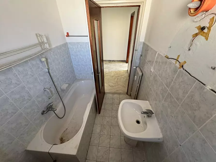 Immagine 30 di Trilocale in vendita  in Via Galileo Galilei 639 a San Remo