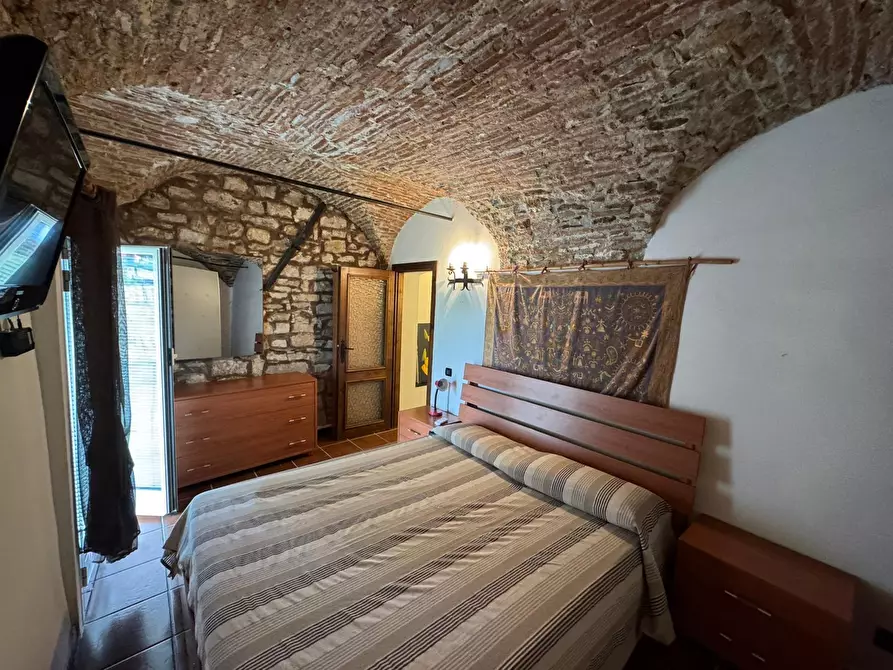 Immagine 17 di Bilocale in vendita  in Via Armando Diaz 2 a Imperia