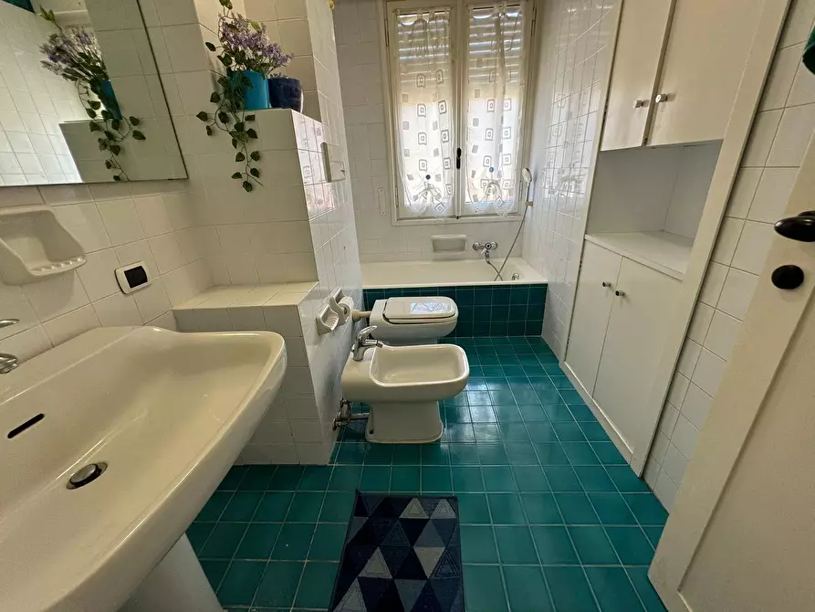 Immagine 39 di Pentalocale in vendita  in Strada San Martino a San Remo