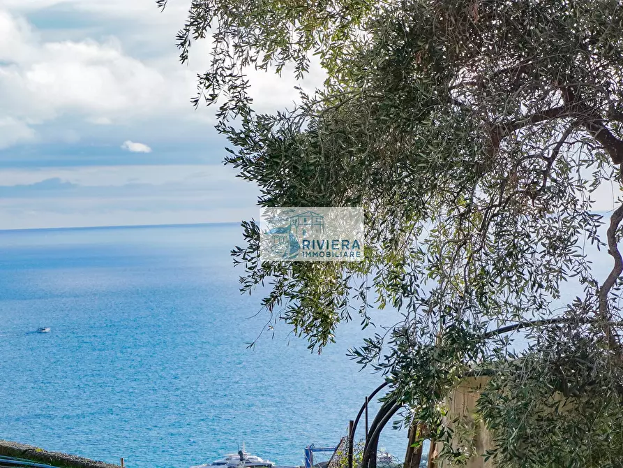 Immagine 2 di Porzione di casa in vendita  a San Remo