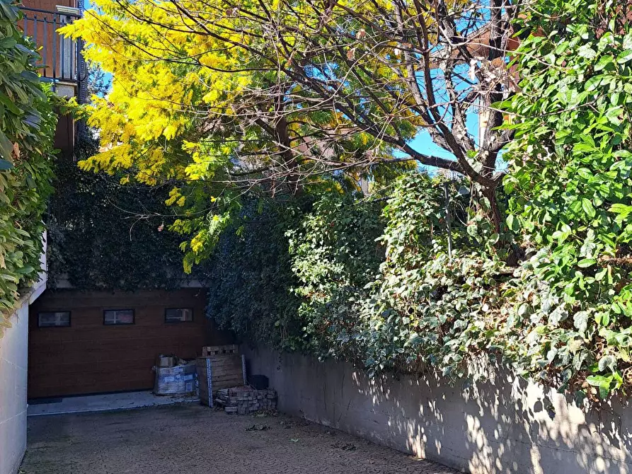 Immagine 41 di Villa in vendita  in Via del Mare 200 a Lanciano