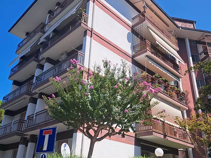 Immagine 48 di Pentalocale in vendita  in Via Martiri VI Ott. 73A a Lanciano