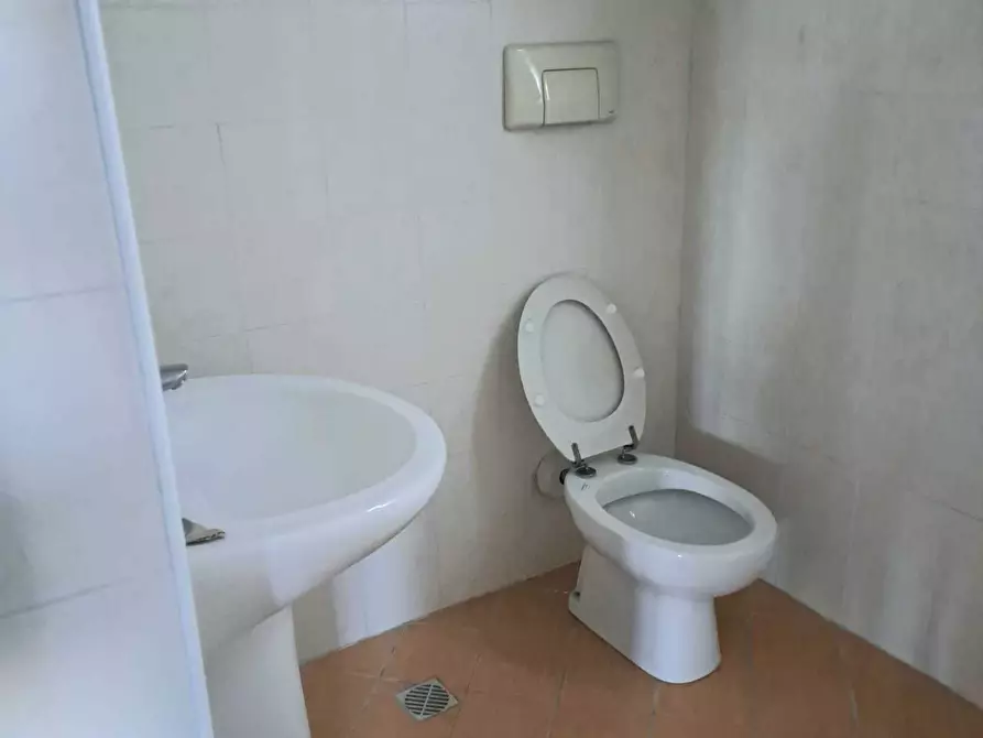 Immagine 8 di Capannone industriale in affitto  in via san rocco 64 a San Vito Chietino