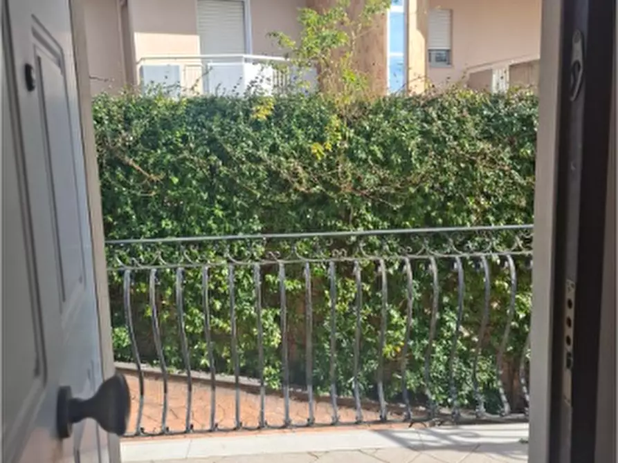 Immagine 31 di Villa in vendita  a Lanciano