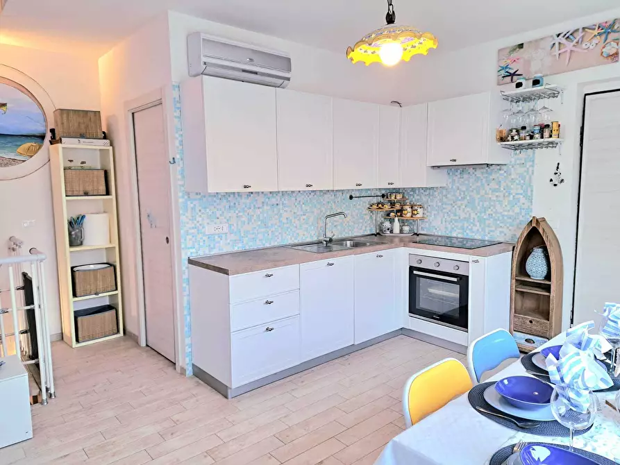 Immagine 8 di Villa in vendita  in Contrada Portelle 100 a San Vito Chietino