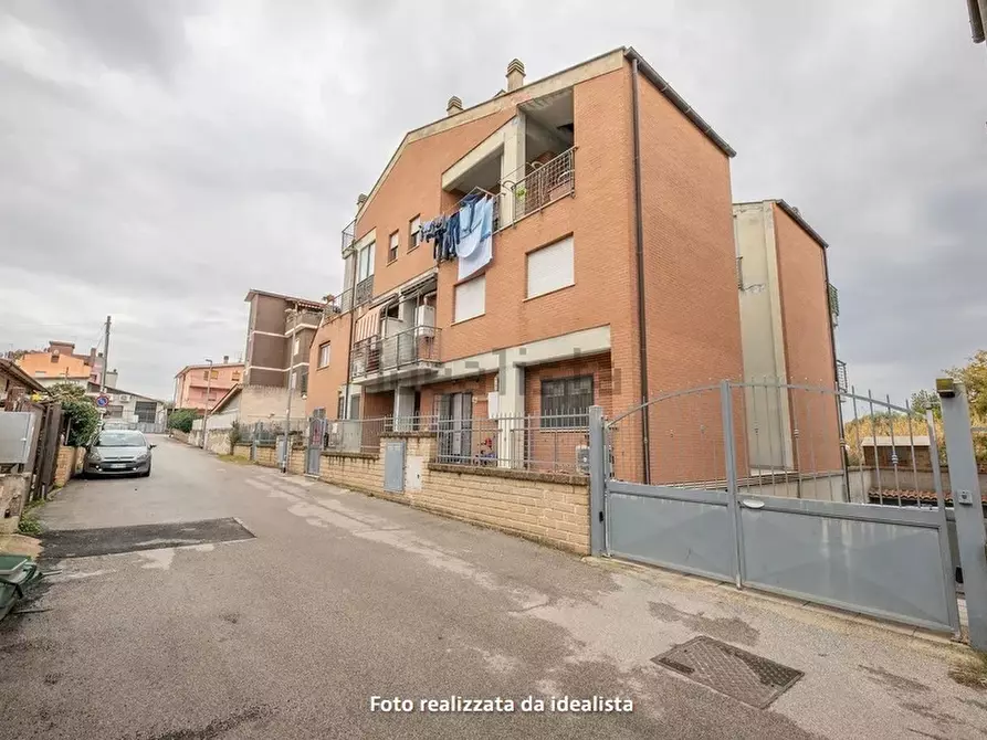 Immagine 24 di Bilocale in vendita  in Via del Fosso dell'Osa 399 a Roma