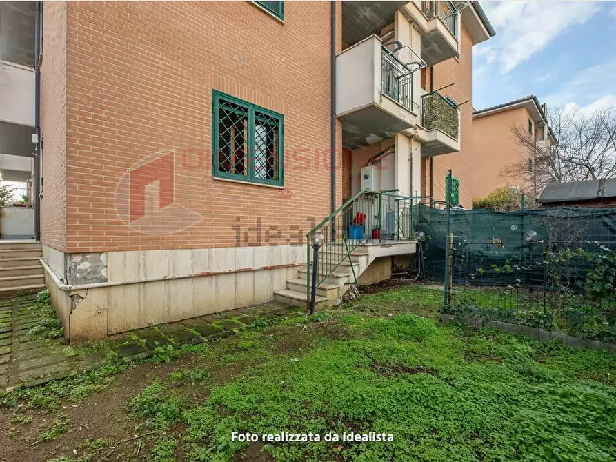 Immagine 24 di Trilocale in vendita  in VIA DEL FOSSO DELL'OSA a Roma
